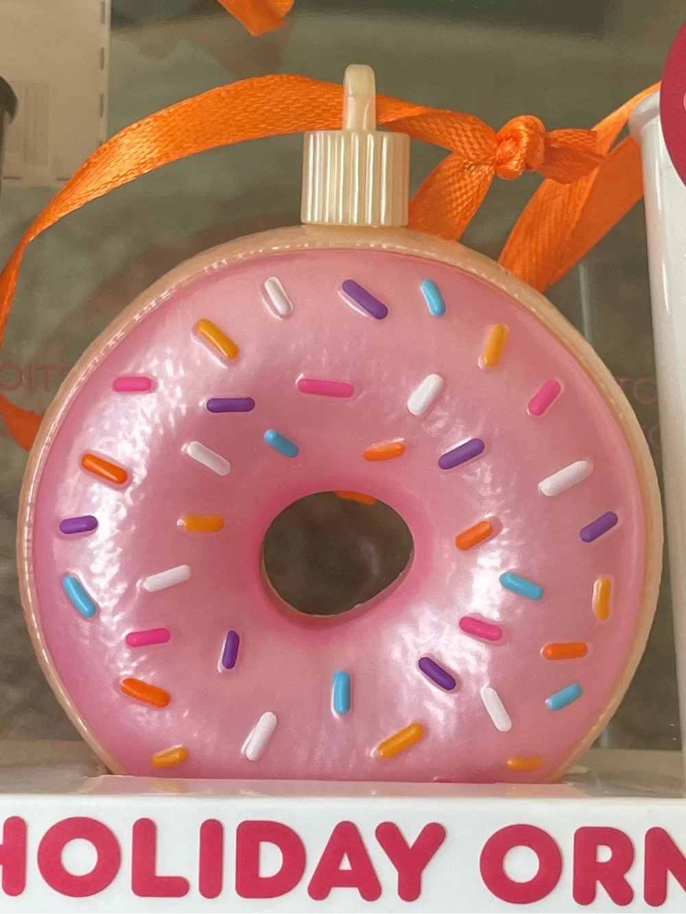 New DUNKIN HOLIDAY ORNAMENTS Gift Set of 3 - 2 cups & 1 Donut